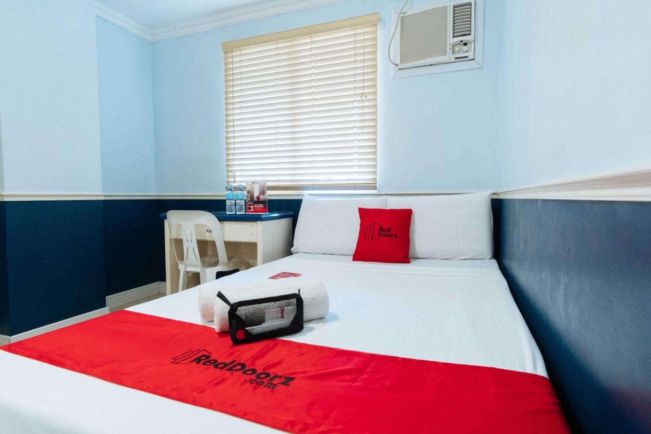 Reddoorz @ Bonifacio St Cebu Hotell Eksteriør bilde
