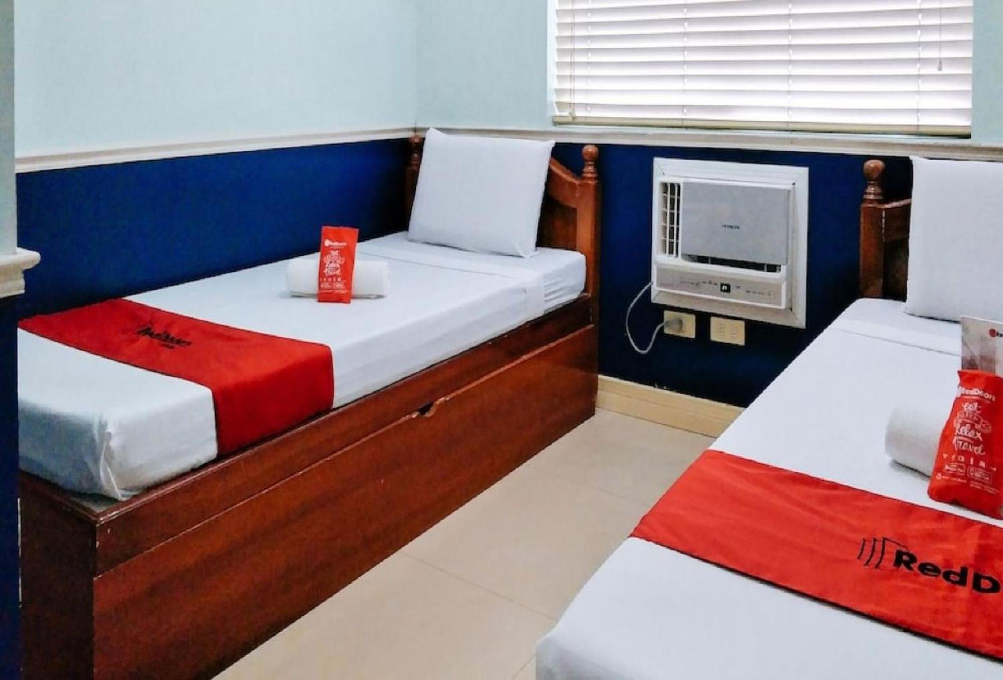 Reddoorz @ Bonifacio St Cebu Hotell Eksteriør bilde