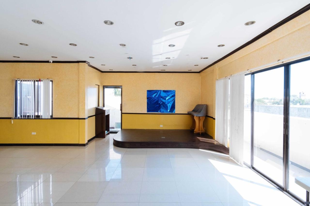 Reddoorz @ Bonifacio St Cebu Hotell Eksteriør bilde